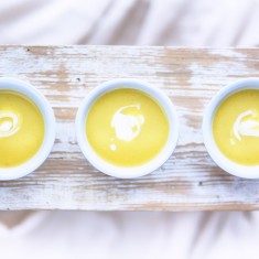 Jogurt naturalny w pojemniczkach